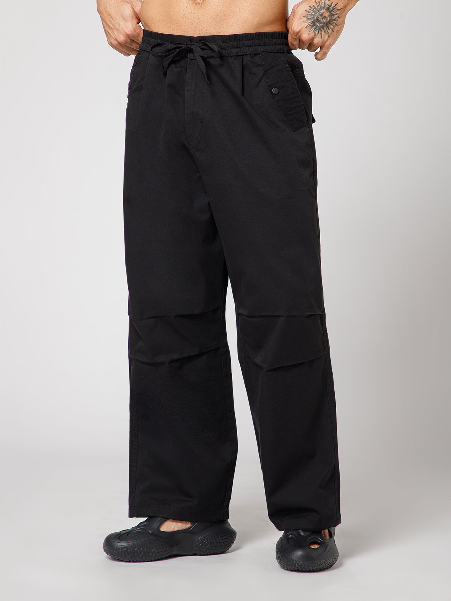 Creeklife Parachute Pants – Black